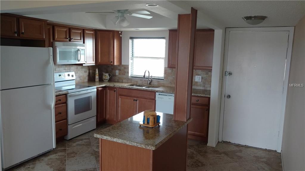 4725 COVE CIRCLE, ST PETERSBURG, Florida 33708, 2 Bedrooms Bedrooms, 6 Rooms Rooms,2 BathroomsBathrooms,Residential,For sale,COVE,U7846973