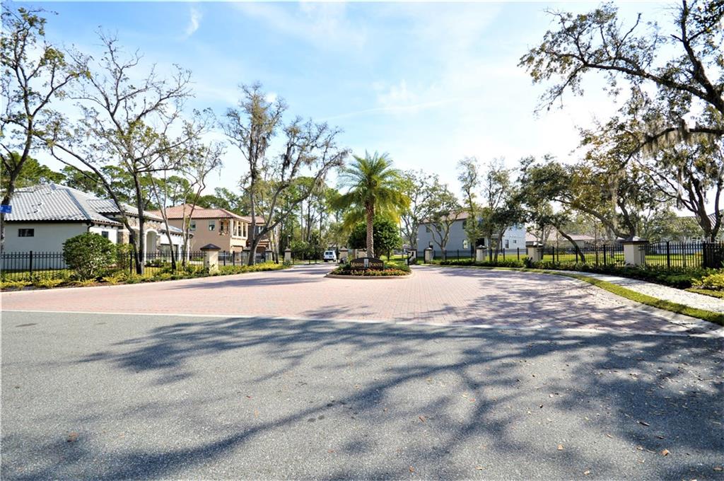 7865 MARSH POINTE DRIVE, TAMPA, Florida 33635, 5 Bedrooms Bedrooms, 3 Rooms Rooms,5 BathroomsBathrooms,Residential,For sale,MARSH POINTE,O5561948