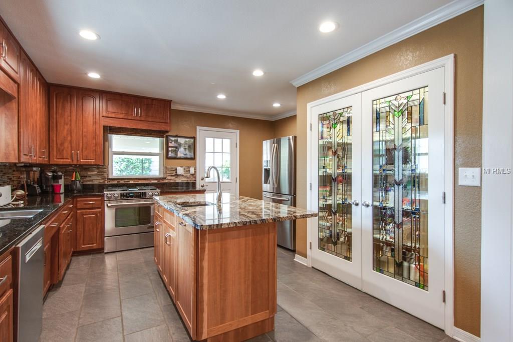 2208 COVENTRY AVENUE, LAKELAND, Florida 33803, 3 Bedrooms Bedrooms, 6 Rooms Rooms,2 BathroomsBathrooms,Residential,For sale,COVENTRY,L4721099