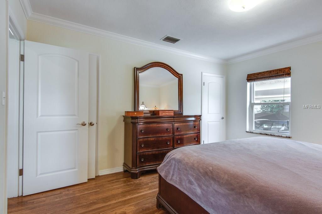 2208 COVENTRY AVENUE, LAKELAND, Florida 33803, 3 Bedrooms Bedrooms, 6 Rooms Rooms,2 BathroomsBathrooms,Residential,For sale,COVENTRY,L4721099