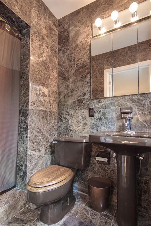 2208 COVENTRY AVENUE, LAKELAND, Florida 33803, 3 Bedrooms Bedrooms, 6 Rooms Rooms,2 BathroomsBathrooms,Residential,For sale,COVENTRY,L4721099