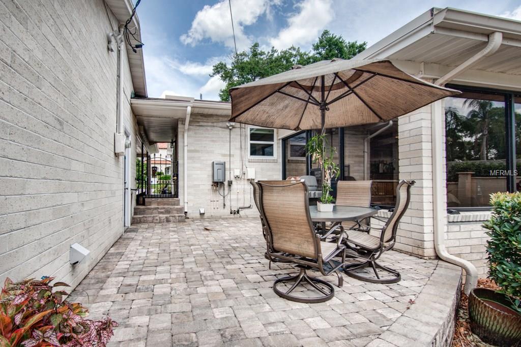 2208 COVENTRY AVENUE, LAKELAND, Florida 33803, 3 Bedrooms Bedrooms, 6 Rooms Rooms,2 BathroomsBathrooms,Residential,For sale,COVENTRY,L4721099