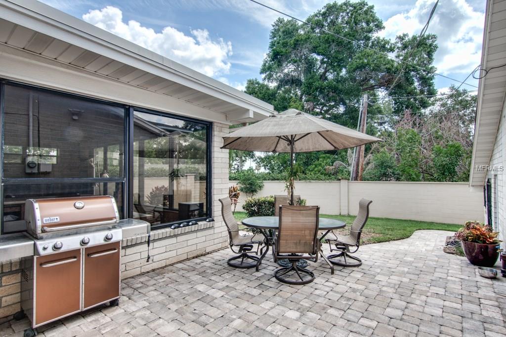 2208 COVENTRY AVENUE, LAKELAND, Florida 33803, 3 Bedrooms Bedrooms, 6 Rooms Rooms,2 BathroomsBathrooms,Residential,For sale,COVENTRY,L4721099