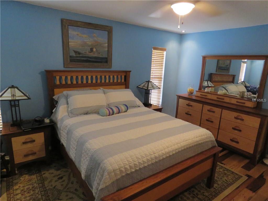 829 HARBOR DRIVE S, VENICE, Florida 34285, 3 Bedrooms Bedrooms, 8 Rooms Rooms,2 BathroomsBathrooms,Residential,For sale,HARBOR,A4198898