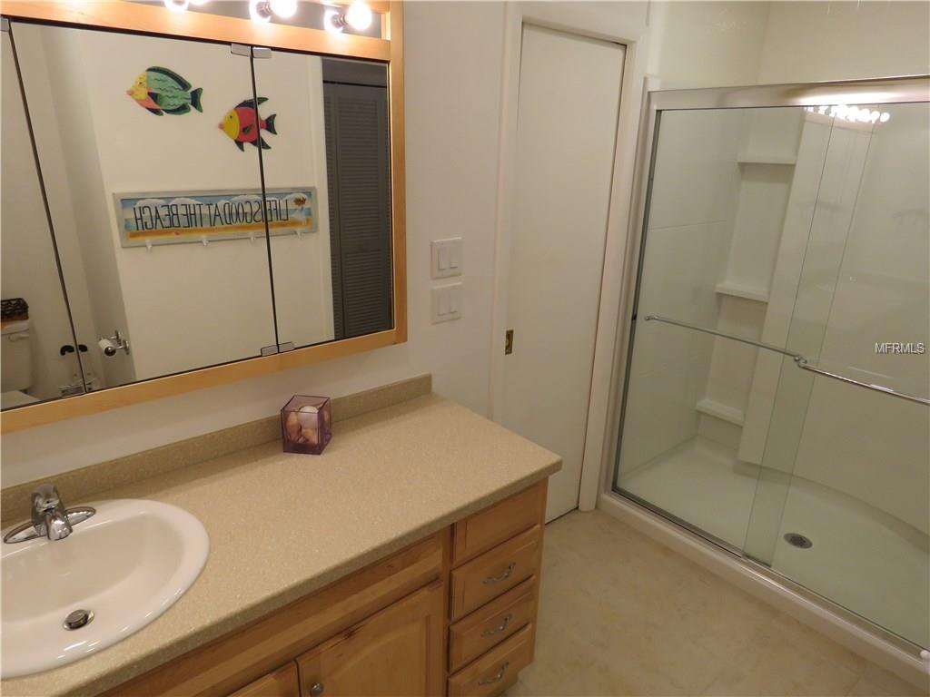 829 HARBOR DRIVE S, VENICE, Florida 34285, 3 Bedrooms Bedrooms, 8 Rooms Rooms,2 BathroomsBathrooms,Residential,For sale,HARBOR,A4198898