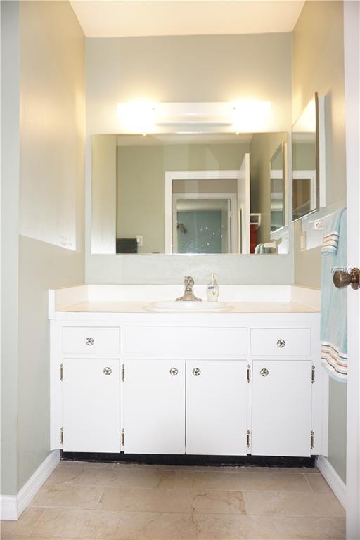 1003 BLUEWATER DRIVE, SUN CITY CENTER, Florida 33573, 2 Bedrooms Bedrooms, 6 Rooms Rooms,2 BathroomsBathrooms,Residential,For sale,BLUEWATER,T2924761