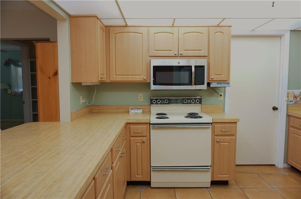 1003 BLUEWATER DRIVE, SUN CITY CENTER, Florida 33573, 2 Bedrooms Bedrooms, 6 Rooms Rooms,2 BathroomsBathrooms,Residential,For sale,BLUEWATER,T2924761