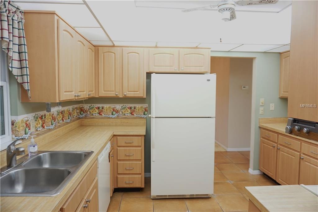 1003 BLUEWATER DRIVE, SUN CITY CENTER, Florida 33573, 2 Bedrooms Bedrooms, 6 Rooms Rooms,2 BathroomsBathrooms,Residential,For sale,BLUEWATER,T2924761