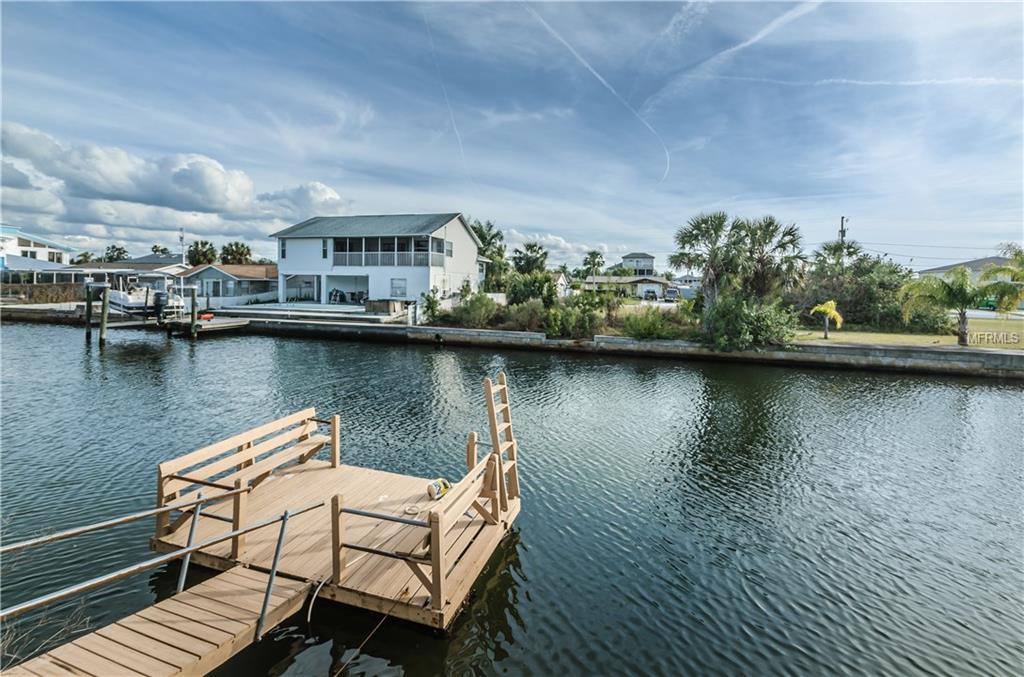 7450 GULF WAY, HUDSON, Florida 34667, 3 Bedrooms Bedrooms, 9 Rooms Rooms,2 BathroomsBathrooms,Residential,For sale,GULF,U7846720