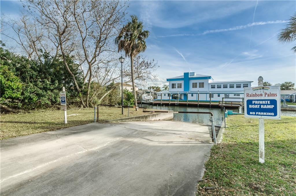 7450 GULF WAY, HUDSON, Florida 34667, 3 Bedrooms Bedrooms, 9 Rooms Rooms,2 BathroomsBathrooms,Residential,For sale,GULF,U7846720