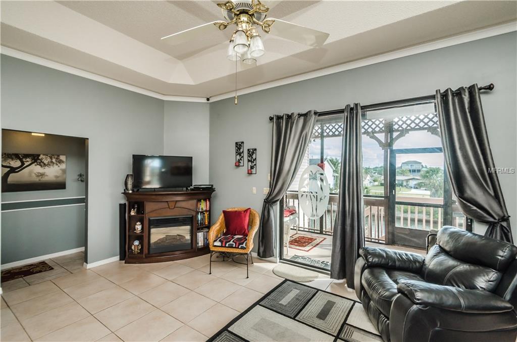 7450 GULF WAY, HUDSON, Florida 34667, 3 Bedrooms Bedrooms, 9 Rooms Rooms,2 BathroomsBathrooms,Residential,For sale,GULF,U7846720