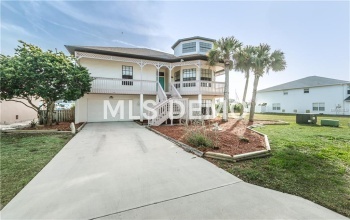 7450 GULF WAY, HUDSON, Florida 34667, 3 Bedrooms Bedrooms, 9 Rooms Rooms,2 BathroomsBathrooms,Residential,For sale,GULF,U7846720