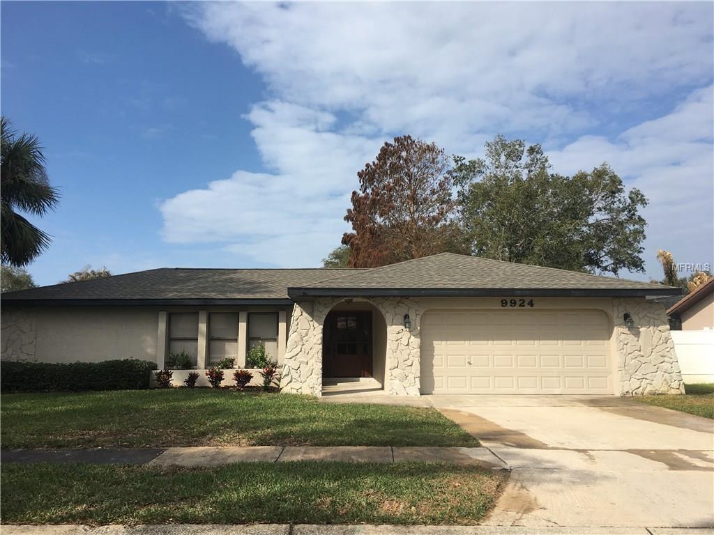 9924 119 WAY N, SEMINOLE, Florida 33772, 4 Bedrooms Bedrooms, 6 Rooms Rooms,2 BathroomsBathrooms,Residential,For sale,119,U7847150
