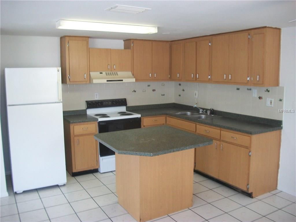 10474 VALENCIA ROAD, SEMINOLE, Florida 33772, 3 Bedrooms Bedrooms, 5 Rooms Rooms,2 BathroomsBathrooms,Residential,For sale,VALENCIA,U7777545