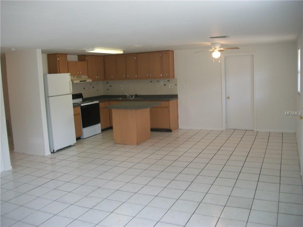 10474 VALENCIA ROAD, SEMINOLE, Florida 33772, 3 Bedrooms Bedrooms, 5 Rooms Rooms,2 BathroomsBathrooms,Residential,For sale,VALENCIA,U7777545