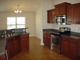 31529 BROADWATER AVENUE, LEESBURG, Florida 34748, 3 Bedrooms Bedrooms, 6 Rooms Rooms,2 BathroomsBathrooms,Residential,For sale,BROADWATER,G4843419