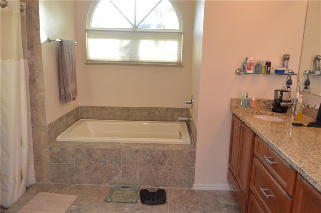 2313 APPALOOSA CIRCLE, SARASOTA, Florida 34240, 3 Bedrooms Bedrooms, 8 Rooms Rooms,2 BathroomsBathrooms,Residential,For sale,APPALOOSA,A4198899