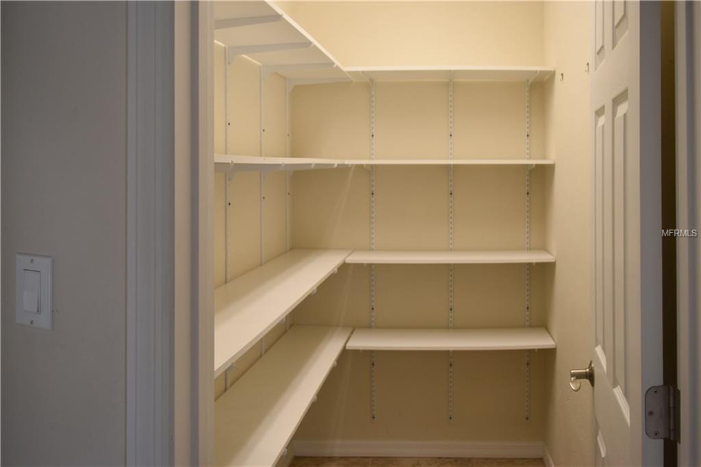 6031 HOLLYWOOD BOULEVARD, SARASOTA, Florida 34231, 3 Bedrooms Bedrooms, 6 Rooms Rooms,3 BathroomsBathrooms,Residential,For sale,HOLLYWOOD,A4200687