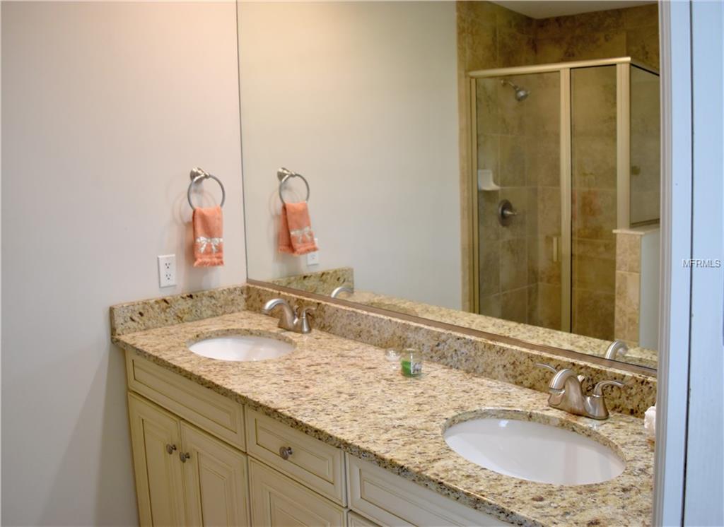 6031 HOLLYWOOD BOULEVARD, SARASOTA, Florida 34231, 3 Bedrooms Bedrooms, 6 Rooms Rooms,3 BathroomsBathrooms,Residential,For sale,HOLLYWOOD,A4200687