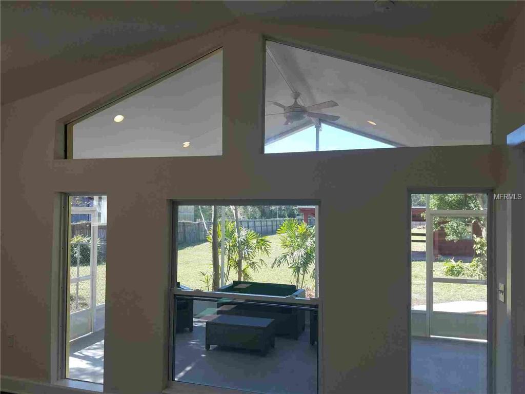 8501 PITT ROAD, PLANT CITY, Florida 33567, 3 Bedrooms Bedrooms, 4 Rooms Rooms,2 BathroomsBathrooms,Residential,For sale,PITT,T2914715