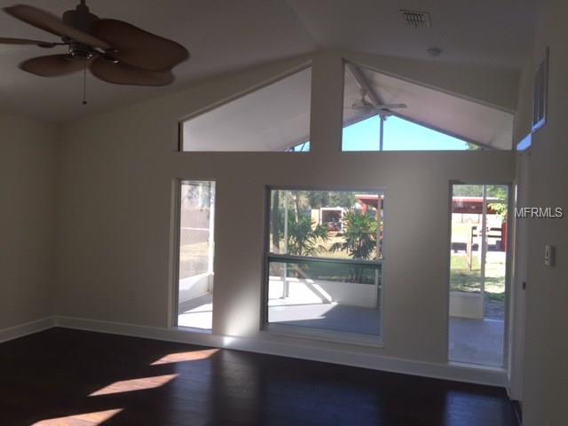 8501 PITT ROAD, PLANT CITY, Florida 33567, 3 Bedrooms Bedrooms, 4 Rooms Rooms,2 BathroomsBathrooms,Residential,For sale,PITT,T2914715