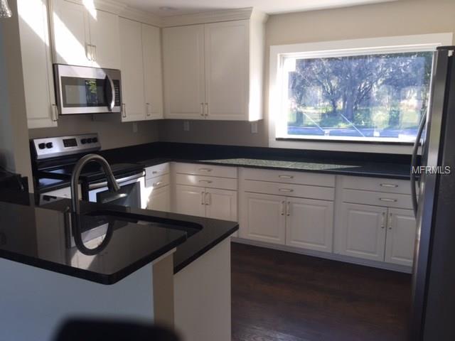 8501 PITT ROAD, PLANT CITY, Florida 33567, 3 Bedrooms Bedrooms, 4 Rooms Rooms,2 BathroomsBathrooms,Residential,For sale,PITT,T2914715