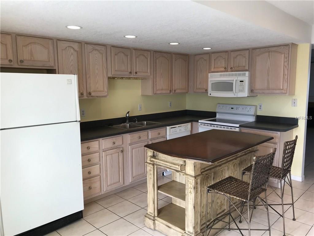 433 PAULA DRIVE S, DUNEDIN, Florida 34698, 2 Bedrooms Bedrooms, 5 Rooms Rooms,2 BathroomsBathrooms,Residential,For sale,PAULA,U7841570