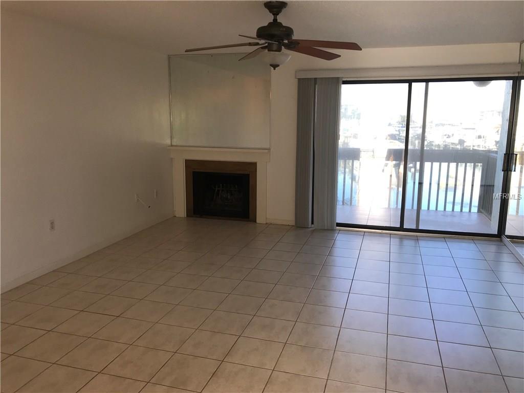 433 PAULA DRIVE S, DUNEDIN, Florida 34698, 2 Bedrooms Bedrooms, 5 Rooms Rooms,2 BathroomsBathrooms,Residential,For sale,PAULA,U7841570