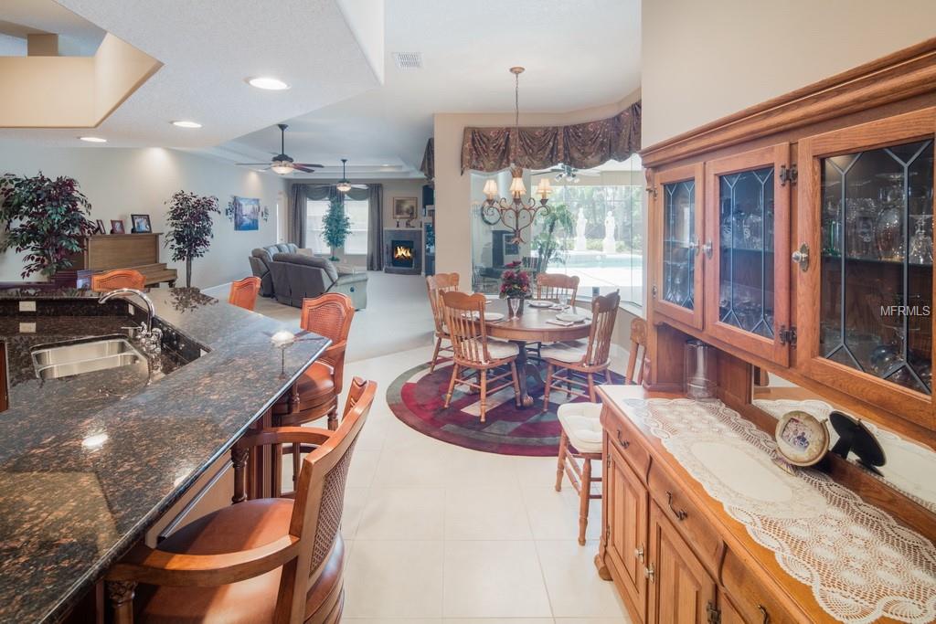 5921 OXFORD MOOR BOULEVARD, WINDERMERE, Florida 34786, 4 Bedrooms Bedrooms, 9 Rooms Rooms,3 BathroomsBathrooms,Residential,For sale,OXFORD MOOR,O5558083