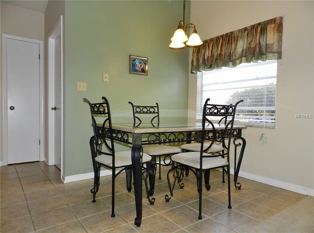 12343 YELLOW ROSE CIRCLE, RIVERVIEW, Florida 33569, 3 Bedrooms Bedrooms, 8 Rooms Rooms,2 BathroomsBathrooms,Residential,For sale,YELLOW ROSE,T2927084