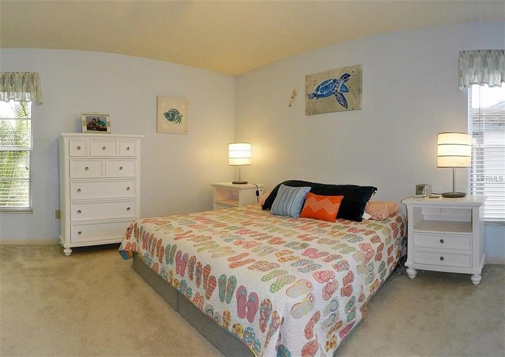 12343 YELLOW ROSE CIRCLE, RIVERVIEW, Florida 33569, 3 Bedrooms Bedrooms, 8 Rooms Rooms,2 BathroomsBathrooms,Residential,For sale,YELLOW ROSE,T2927084