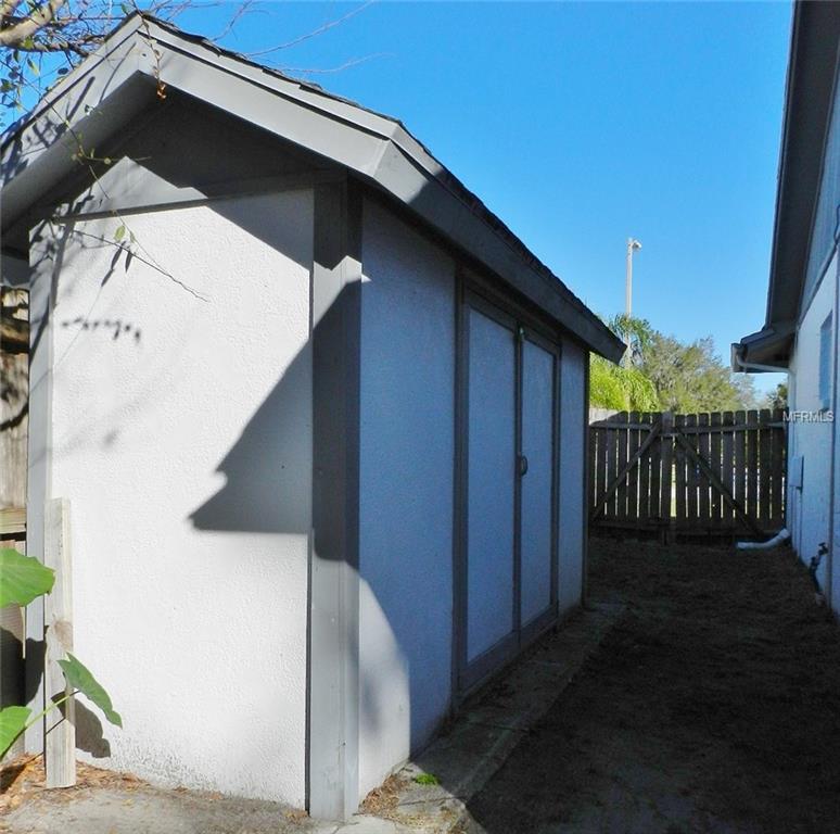 12343 YELLOW ROSE CIRCLE, RIVERVIEW, Florida 33569, 3 Bedrooms Bedrooms, 8 Rooms Rooms,2 BathroomsBathrooms,Residential,For sale,YELLOW ROSE,T2927084