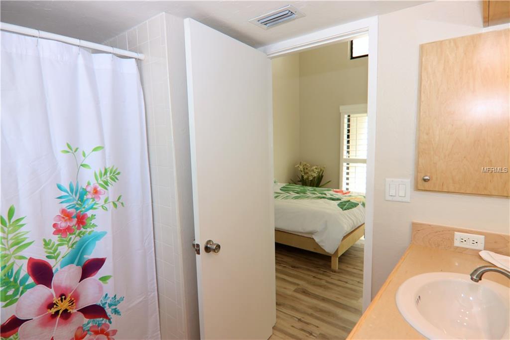 701 PINE RUN DRIVE, OSPREY, Florida 34229, 1 Bedroom Bedrooms, 5 Rooms Rooms,1 BathroomBathrooms,Residential,For sale,PINE RUN,N5916346