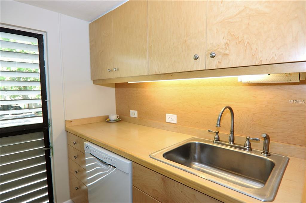 701 PINE RUN DRIVE, OSPREY, Florida 34229, 1 Bedroom Bedrooms, 5 Rooms Rooms,1 BathroomBathrooms,Residential,For sale,PINE RUN,N5916346