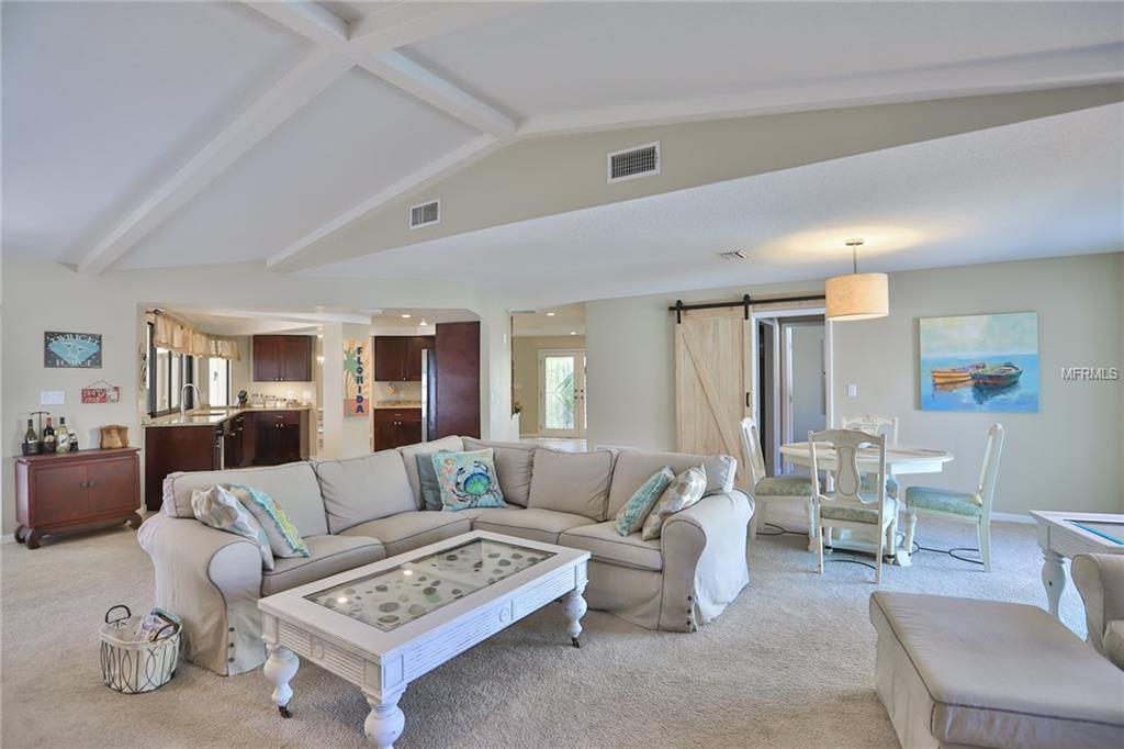 2495 ROLLING VIEW DRIVE, DUNEDIN, Florida 34698, 3 Bedrooms Bedrooms, 8 Rooms Rooms,2 BathroomsBathrooms,Residential,For sale,ROLLING VIEW,U7847285