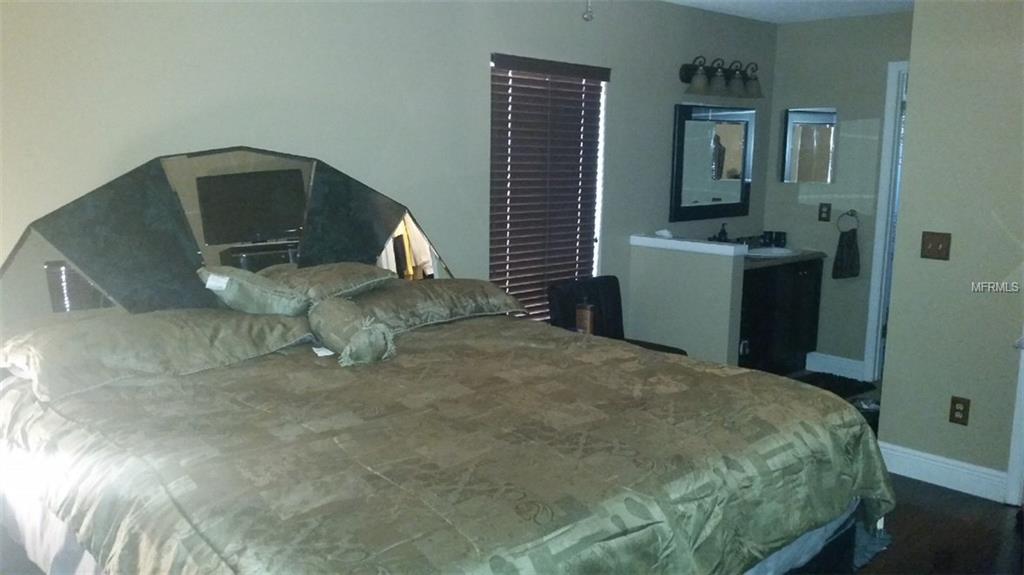 5560 LONG LAKE DRIVE, ORLANDO, Florida 32810, 3 Bedrooms Bedrooms, 4 Rooms Rooms,2 BathroomsBathrooms,Residential,For sale,LONG LAKE,O5561949