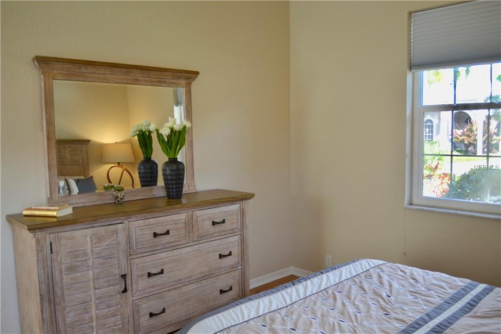 259 ROYAL OAK WAY, VENICE, Florida 34292, 3 Bedrooms Bedrooms, 9 Rooms Rooms,2 BathroomsBathrooms,Residential,For sale,ROYAL OAK,A4154767