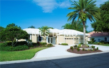 259 ROYAL OAK WAY, VENICE, Florida 34292, 3 Bedrooms Bedrooms, 9 Rooms Rooms,2 BathroomsBathrooms,Residential,For sale,ROYAL OAK,A4154767