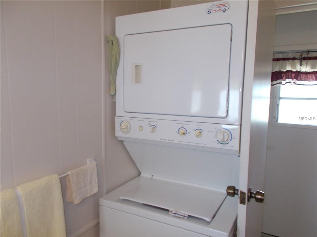 6428 FLEETWOOD COURT, NORTH PORT, Florida 34287, 2 Bedrooms Bedrooms, 5 Rooms Rooms,1 BathroomBathrooms,Residential,For sale,FLEETWOOD,C7240271