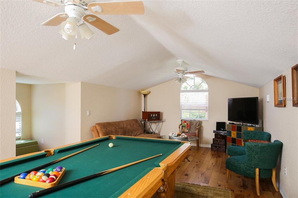 124 SUGARLOAF DRIVE, NOKOMIS, Florida 34275, 3 Bedrooms Bedrooms, 10 Rooms Rooms,2 BathroomsBathrooms,Residential,For sale,SUGARLOAF,A4194127