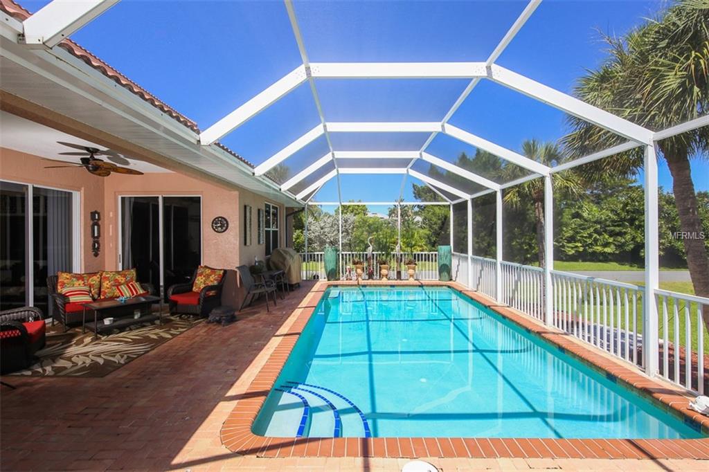 124 SUGARLOAF DRIVE, NOKOMIS, Florida 34275, 3 Bedrooms Bedrooms, 10 Rooms Rooms,2 BathroomsBathrooms,Residential,For sale,SUGARLOAF,A4194127