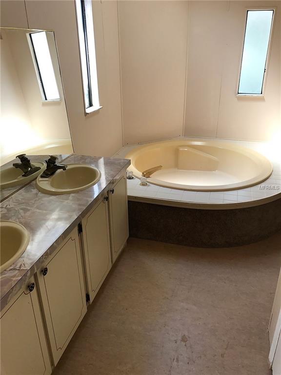 16845 BAY AVENUE, MONTVERDE, Florida 34756, 3 Bedrooms Bedrooms, 6 Rooms Rooms,2 BathroomsBathrooms,Residential,For sale,BAY,G4847437