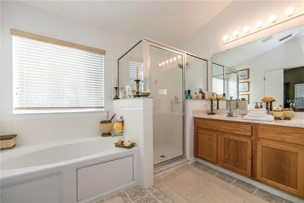 3070 BUCKEYE POINTE DRIVE, WINTER HAVEN, Florida 33880, 3 Bedrooms Bedrooms, 8 Rooms Rooms,3 BathroomsBathrooms,Residential,For sale,BUCKEYE POINTE,P4717851