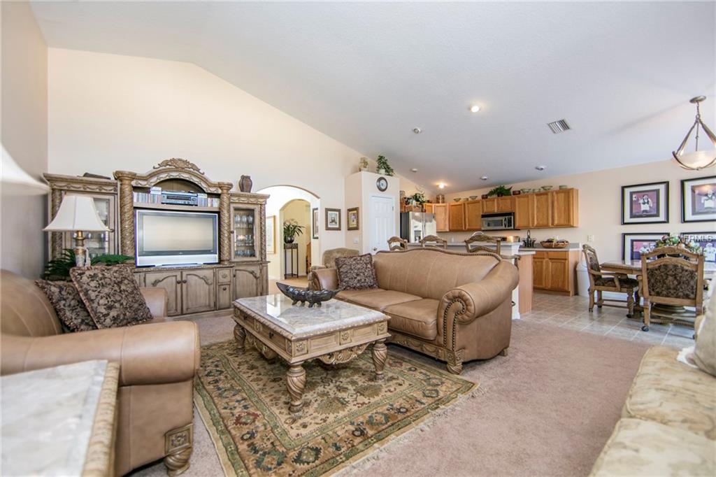 3070 BUCKEYE POINTE DRIVE, WINTER HAVEN, Florida 33880, 3 Bedrooms Bedrooms, 8 Rooms Rooms,3 BathroomsBathrooms,Residential,For sale,BUCKEYE POINTE,P4717851