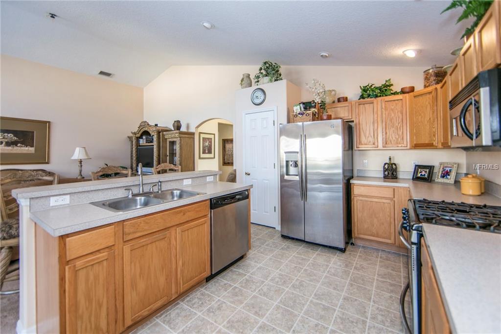 3070 BUCKEYE POINTE DRIVE, WINTER HAVEN, Florida 33880, 3 Bedrooms Bedrooms, 8 Rooms Rooms,3 BathroomsBathrooms,Residential,For sale,BUCKEYE POINTE,P4717851