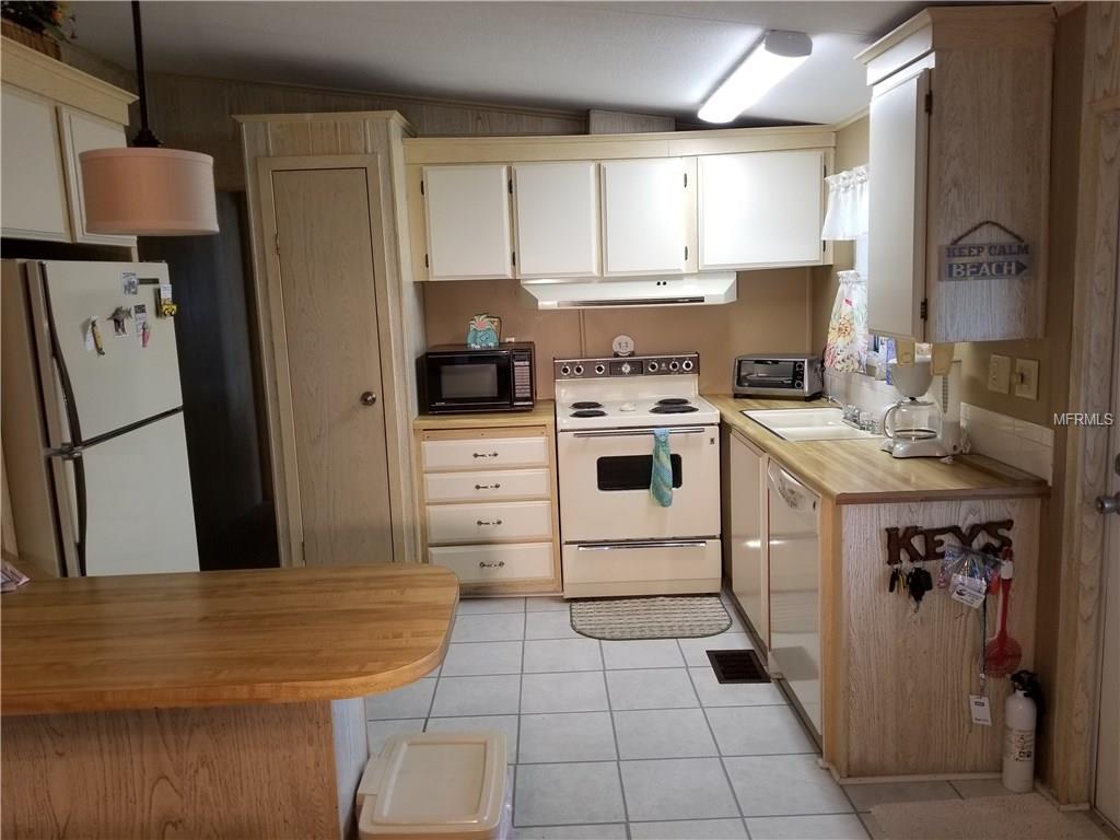 6318 ORIOLE BOULEVARD, ENGLEWOOD, Florida 34224, 2 Bedrooms Bedrooms, 5 Rooms Rooms,2 BathroomsBathrooms,Residential,For sale,ORIOLE,D5922091