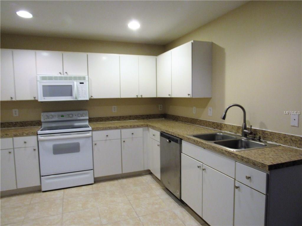 2819 SANTA BARBARA BOULEVARD N, CAPE CORAL, Florida 33993, 3 Bedrooms Bedrooms, 7 Rooms Rooms,2 BathroomsBathrooms,Residential,For sale,SANTA BARBARA,C7247785