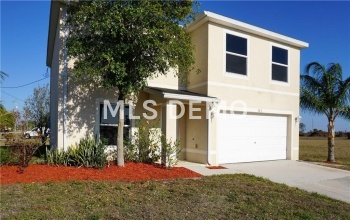 2819 SANTA BARBARA BOULEVARD N, CAPE CORAL, Florida 33993, 3 Bedrooms Bedrooms, 7 Rooms Rooms,2 BathroomsBathrooms,Residential,For sale,SANTA BARBARA,C7247785