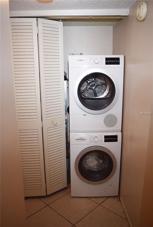 2448 CLUBHOUSE DRIVE SARASOTA, Florida 34232, 2 Bedrooms Bedrooms, 5 Rooms Rooms,2 BathroomsBathrooms,Residential,For sale,CLUBHOUSE,A4207266