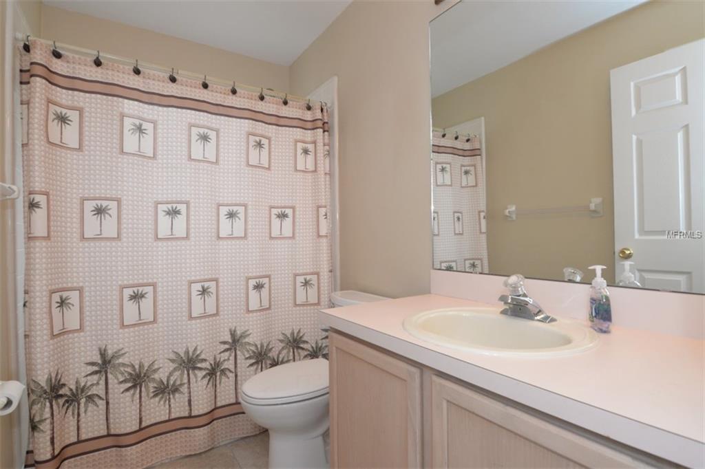 365 BAY STREET, APOPKA, Florida 32712, 3 Bedrooms Bedrooms, 8 Rooms Rooms,2 BathroomsBathrooms,Residential,For sale,BAY,O5558088